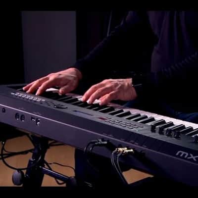 Yamaha MX61 Music Synthesizer - Black image 10