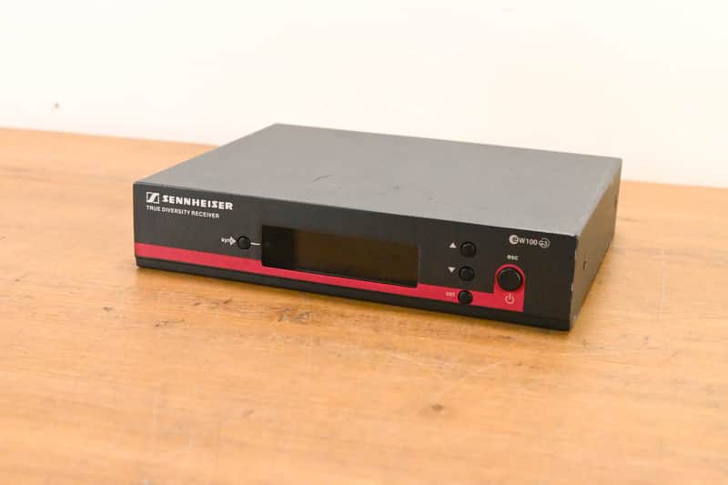 Sennheiser EM 100 G3 Wireless Receiver - 823-865 MHz (NO POWER SUPPLY) CG01SBE image 1