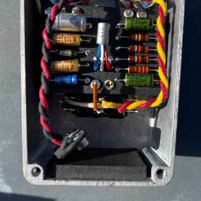 Isle of Tone Luxe 64 // IoT Luxe64 // Hofner Preamp image 3