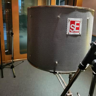 Share SE Electronics | The Reflexion Filter Pro | Portable Vocal Booth image 7