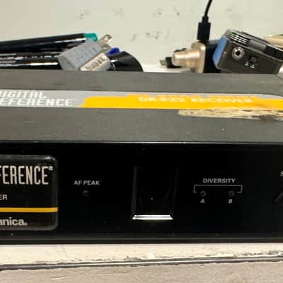 Audio-Technica Audio-Technica Digital Reference DR-2000 Wireless System image 4