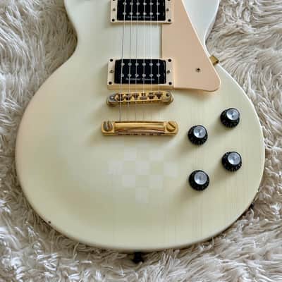 Gibson Les Paul Studio Alpine White Electric Guitar image 3
