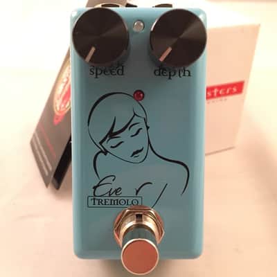 Red Witch Eve Tremolo トレモロ エフェクター Eve Tremolo - Red Witch Seven Sisters Pedal Review - YouTube