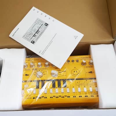 Behringer TD-3 Analog Bass Line Synthesizer 2019 - Present - Amber image 2