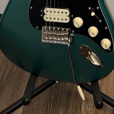 Fender American Professional Classic Stratocaster HSS 2025 - Present - Faded Sherwood Green Metallic image 4