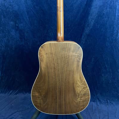 Gibson Hummingbird Studio Walnut Electro Acoustic in Natural image 4