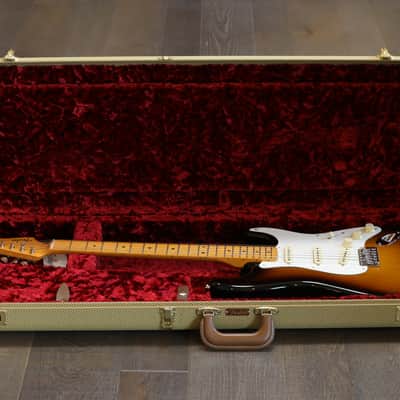 Minty! 2023 Fender American Vintage II '57 Stratocaster Electric Guitar Sunburst + COA OHSC image 22