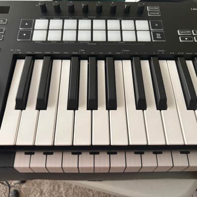 Novation Launchkey 25 MKIII - Unused