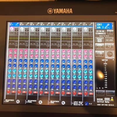Yamaha QL1 Digital Mixing Console image 8