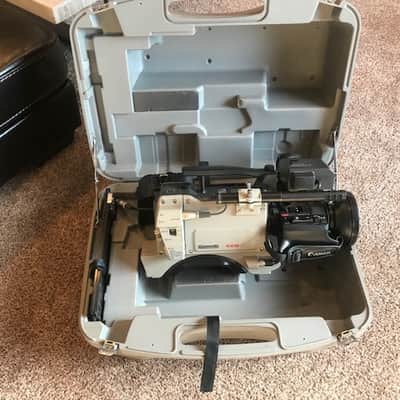 Panasonic WV-F300 300 CLE CCD III Color Video Camera image 12