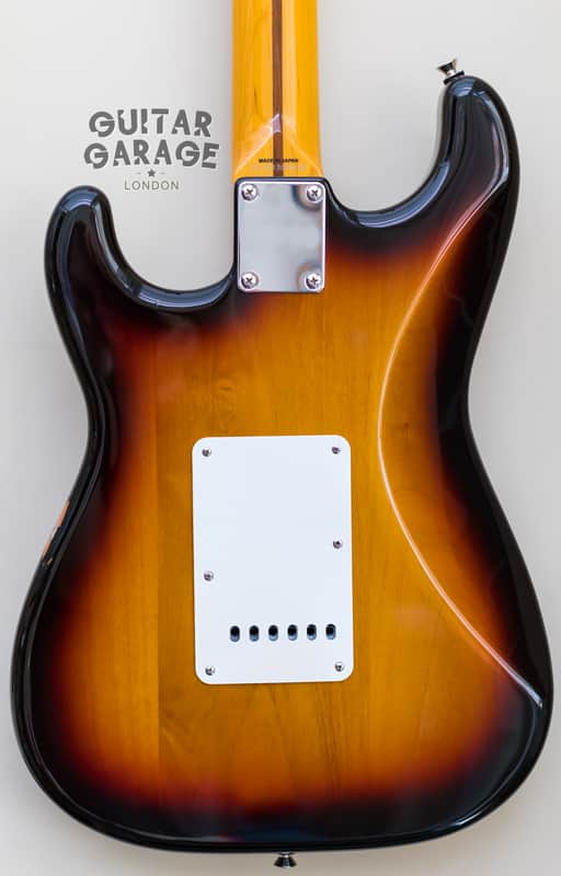 2013 Fender Japan Stratocaster 58 Vintage Reissue Sunburst maple