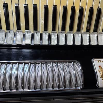 NOBLE AeroLite 4 Reed Accordion LMMH image 6