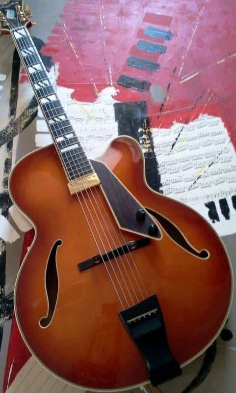 D'Aquisto DQ-NYE "New Yorker" Electric Jazz Guitar Almond Burst image 1