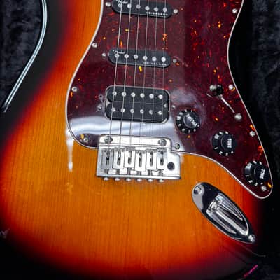 Fender American Standard Stratocaster with Maple Fretboard- 1993 - Brown Sunburst image 2