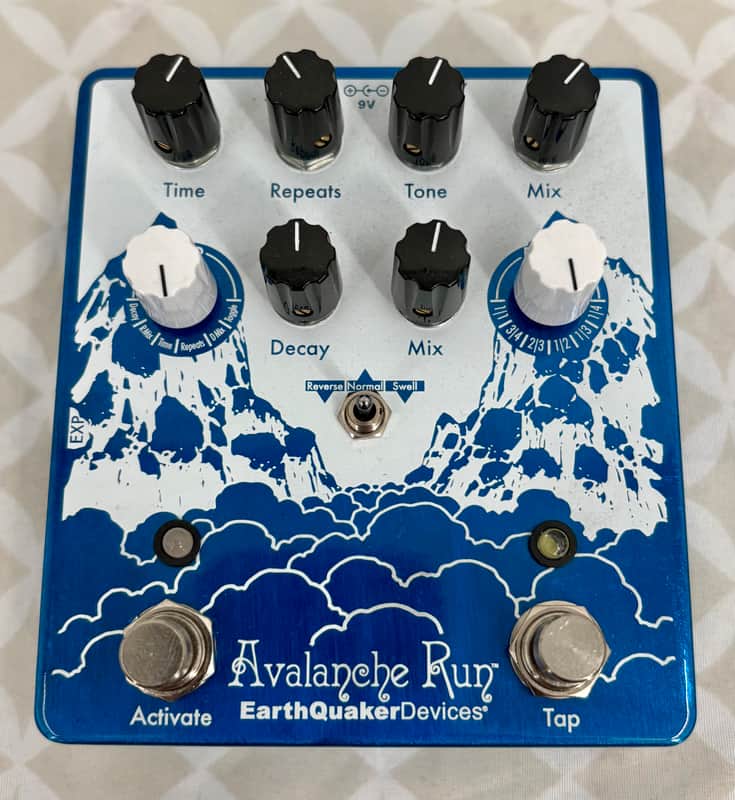 EarthQuaker Devices Avalanche Run Stereo Reverb & Delay with Tap Tempo V2 2018 - Present - Various image 1