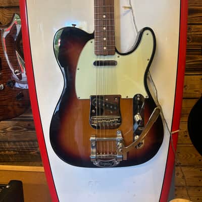 Fender Vintera 60s Telecaster w/ Bigsby, 3-Tone Sunburst image 2