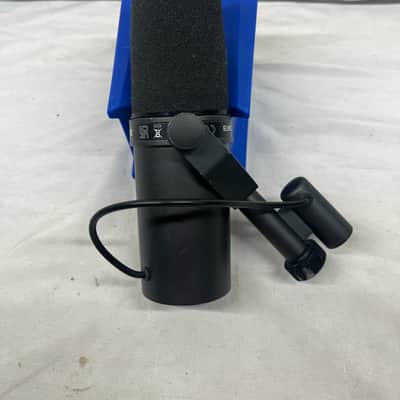 Shure SM7B Cardioid Dynamic Microphone image 5