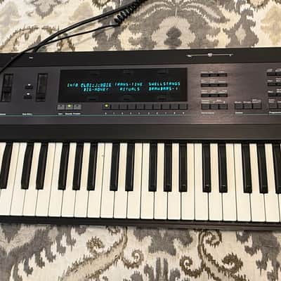 Ensoniq VFX Dynamic Component Synthesizer 1988 - Black