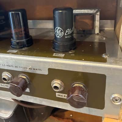Montgomery Ward 55JDR8440 1x12" Tube Amp 60's image 8