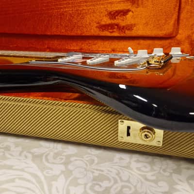 Fender Stevie Ray Vaughan American Stratocaster BRAND NEW 3-Color Sunburst USA Signature Electric guitar image 9