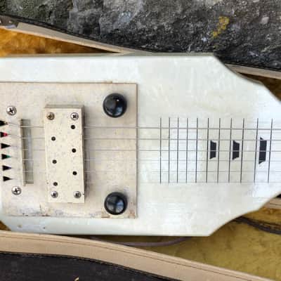 Silvertone Lap Steel 1940's - Cream in color image 2