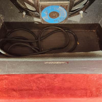 Vintage 1973 Fender Musicmaster Bass 2-Channel 12-Watt 1x12" Bass Combo Silverface image 16
