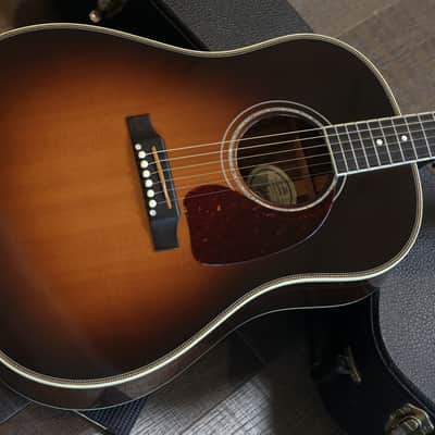 2012 Gibson J-45 Custom Dreadnought Acoustic Guitar Sunburst + OHSC image 2