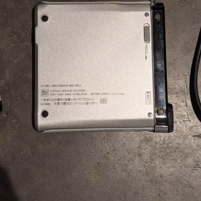 Sony Hi-MD Walkman MZ-RH1 image 3