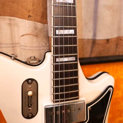 Airline Professional Triple Pickup 1964 White image 6