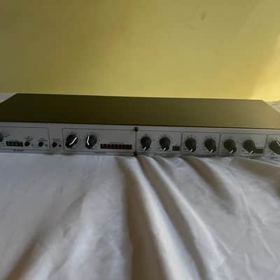 dbx 286s Microphone Preamp Processor 2010s - Silver image 3