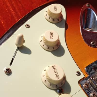 2016 NOS Fender Custom Shop 1958  Journeyman Relic Stratocaster in Chocolate 3 Tone Sunburst image 18