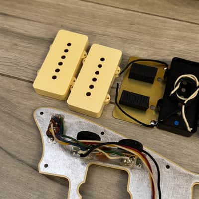 2018 Fender American 60th Anniversary '58 Jazzmaster LOADED Pickguard Anodized Gold Aluminum HOT Pickups USA 1958 1962 62 Limited Edition image 9