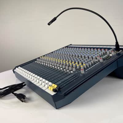Allen & Heath MixWizard WZ3 16:2 Mixer with Detachable Lamp and Power Supply image 4