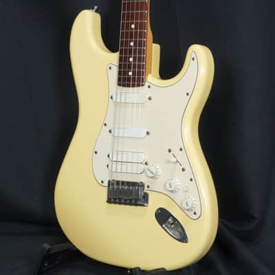 FENDER USA Jeff Beck Stratocaster with RF and Lace Sensor -2001- Vintage White [SZ0180040] (08/18) image 1