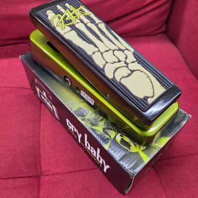 Dunlop KH95 Kirk Hammett Signature Cry Baby Wah - Green image 1