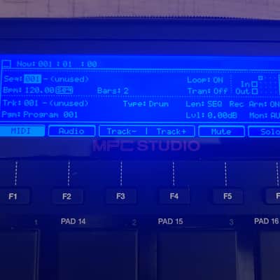 Akai MPC Studio Black Music Production Controller V1 2016 - 2020 - Black image 5