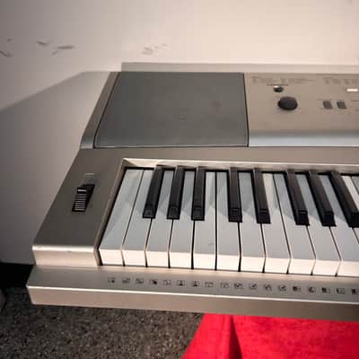 Yamaha YPG235 Portable Grand Piano image 2