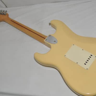 Fender Japan ST72-53 YWH MADE IN JAPAN N serial Electric Guitar Ref. No 7222 image 11