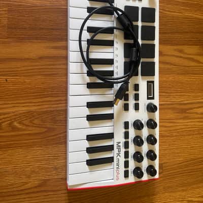 Akai MPK Mini Plus 37-Key MIDI Controller 2022 - Present - Black
