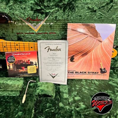 Fender   Custom Shop Stratocaster Dav ID Gilmour Relic Black Black Over 3 Color Sunburst image 12