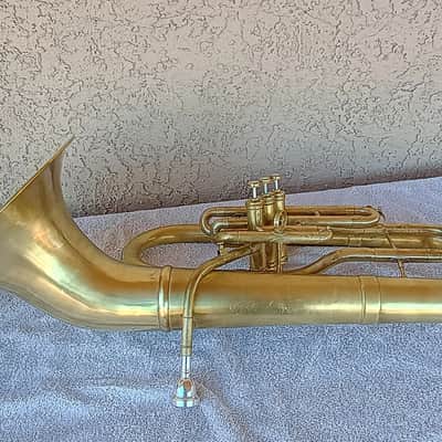 Reynolds Emperor baritone horn with mouthpiece and gig bag image 1