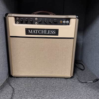 Matchless SC-30 2-Channel 30-Watt 1x12" Guitar Combo image 3