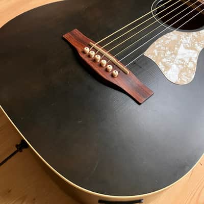 Art & Lutherie Roadhouse Faded Black Parlour Sized Electro Acoustic Guitar Pre Owned Parlor image 3