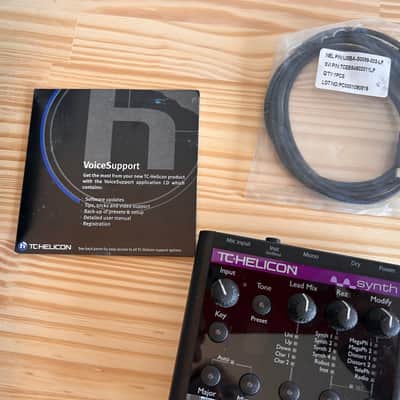 TC Helicon VoiceTone Synth in Original box with support CD, cable and Original Power Supply in Excellent Condition image 12