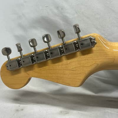 Fender 60th Anniversary American Vintage 1954 Stratocaster Strat Electric Guitar 2014 with Hard Case - 2-Color Sunburst image 9