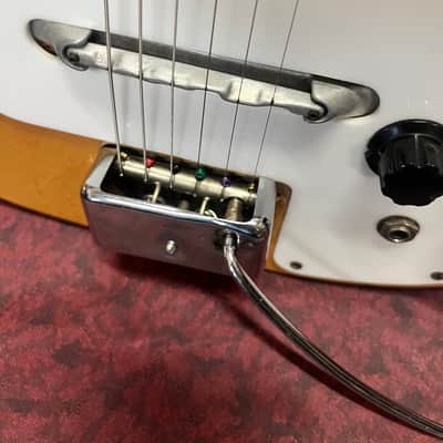 Rickenbacker 425 6 String Electric Guitar w/ Factory Vibrato 1966 - Natural image 4