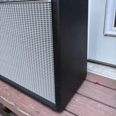 Fender '68 Custom Deluxe Reverb 2-Channel 22-Watt 1x12" Guitar Combo 2013 - Present - Black Tube Amp Clean Low Hours image 2