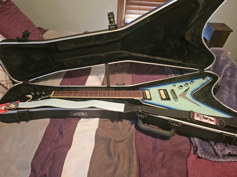 Dean V 79 reissue Blue Burst 2018 - Blue Burst image 1