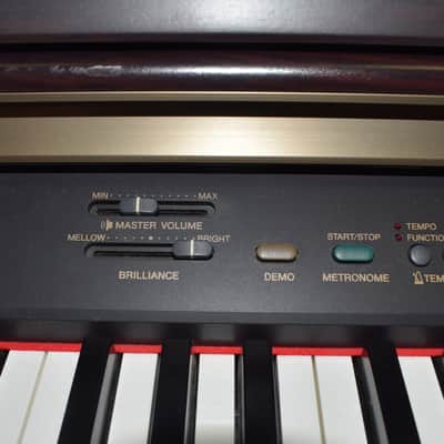 Yamaha YDP-223 88-Key Digital Piano image 3