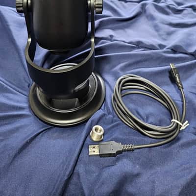 Microphone with free Sennheiser HD206 headphones +  InnoGear Mic stand image 6